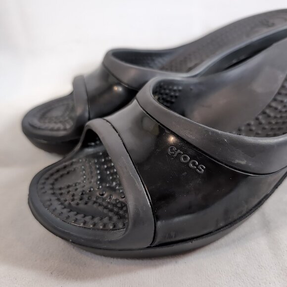 CROCS Sassari Wedge Sandals Heels Black Women's US 8 Slide Comfort Open Toe - Picture 2 of 15